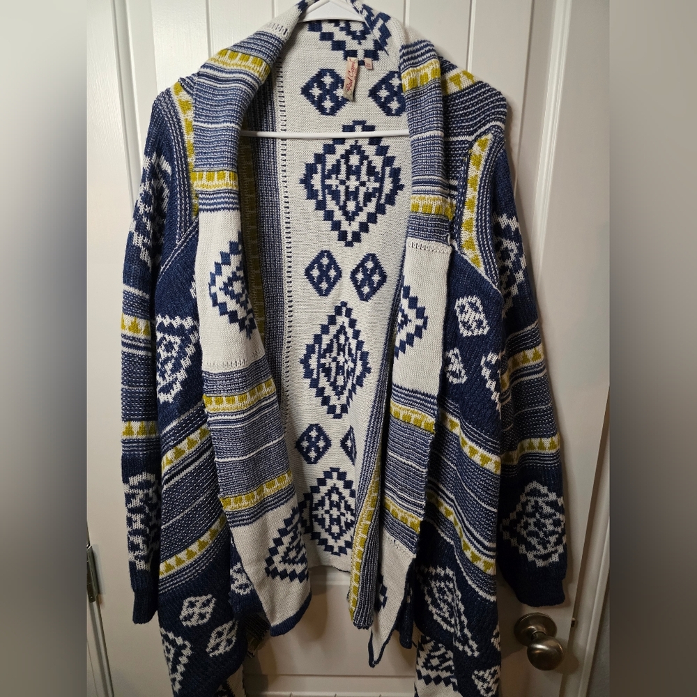 Red Camel Colorful Cascading Open Cardigan Oversized and Cozy XS ❤️